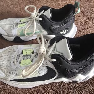 Nike Kids' White and Black Sneakers with Green Accents